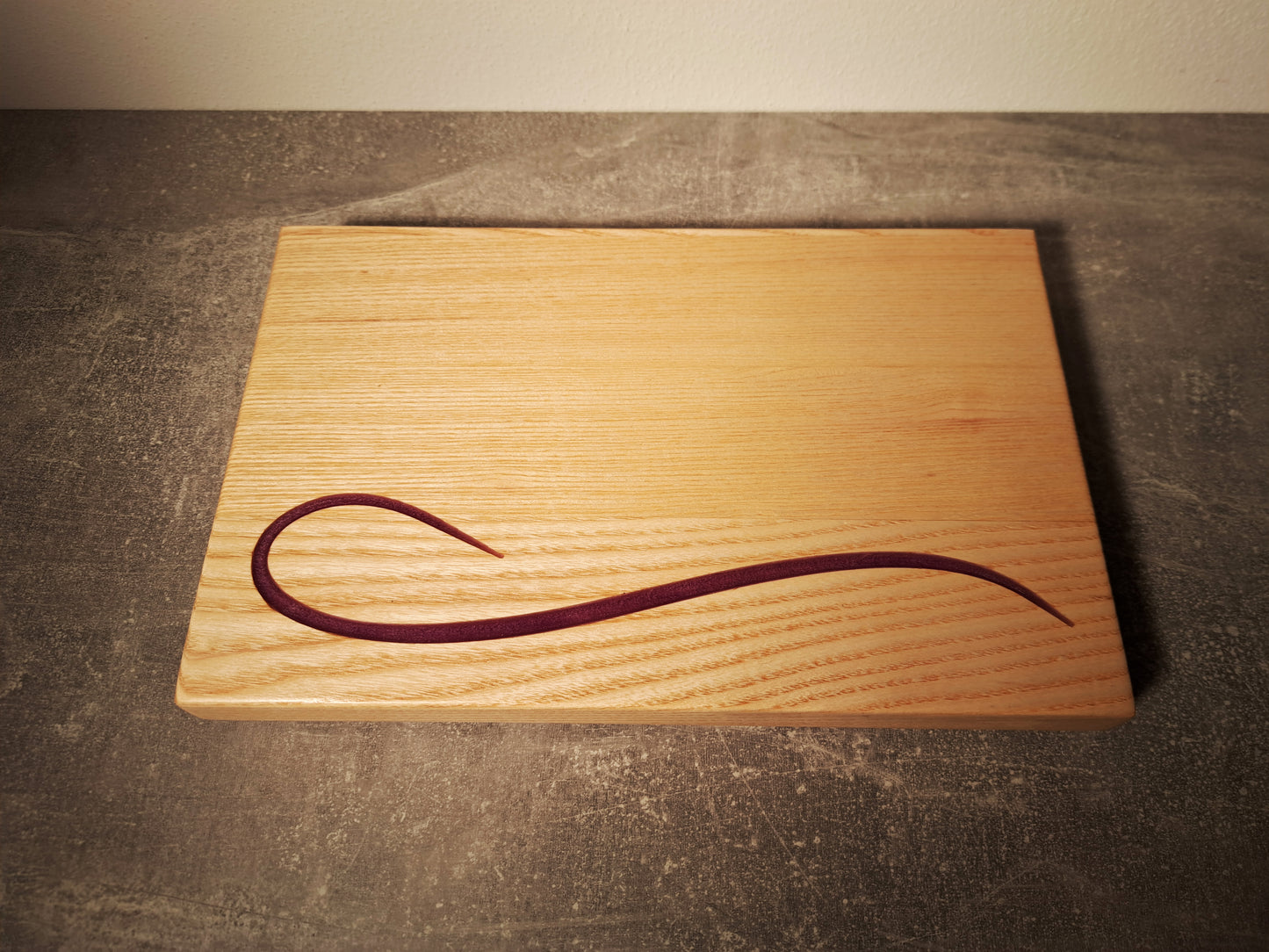 Epoxy Schneide- Servierbrett aus massiver Eiche