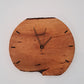 Wanduhr im rustikalen Holzdesign