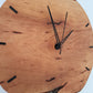 Wanduhr im rustikalen Holzdesign